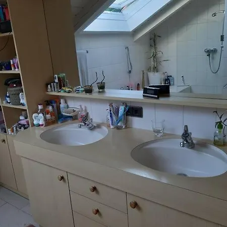 Apartamento Vermiete Ein Doppelzimmer In Einem Holzhaus *